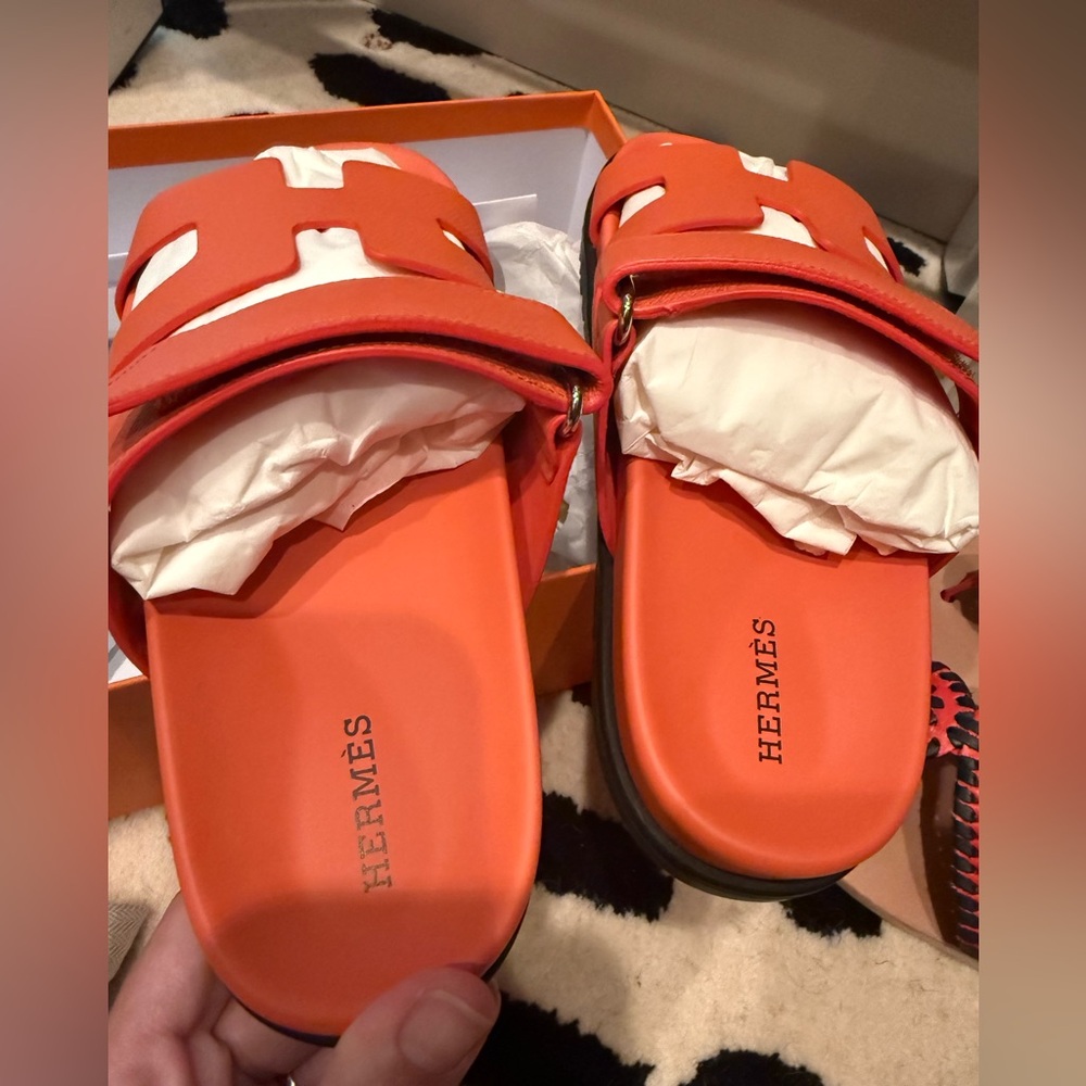 Hermes Chypre sandals in rose sorbet BNIB Authentic sz 38 orange coral color - Picture 8 of 13